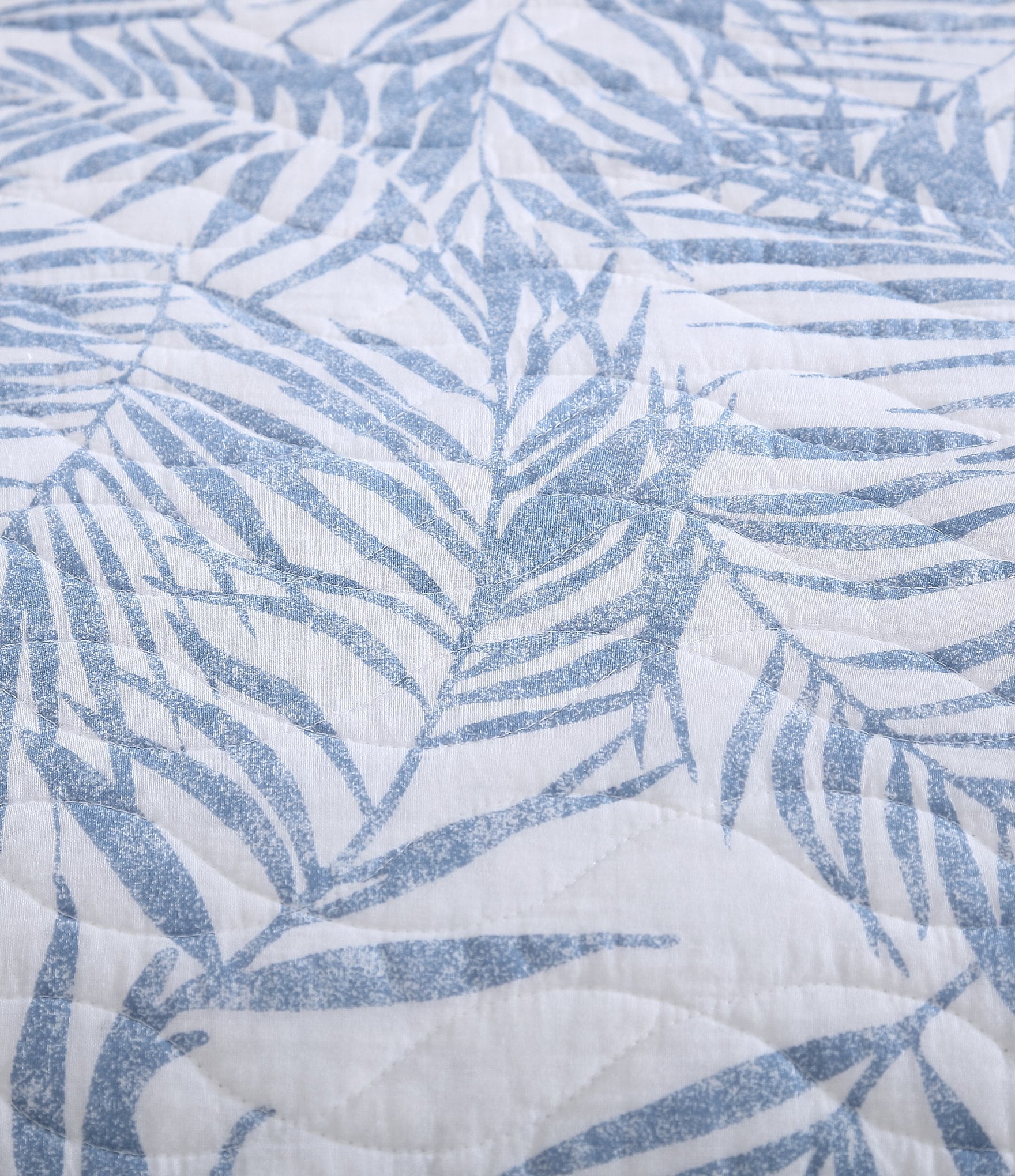 Tommy Bahama Printed Palmday Reversible Quilt Mini Set