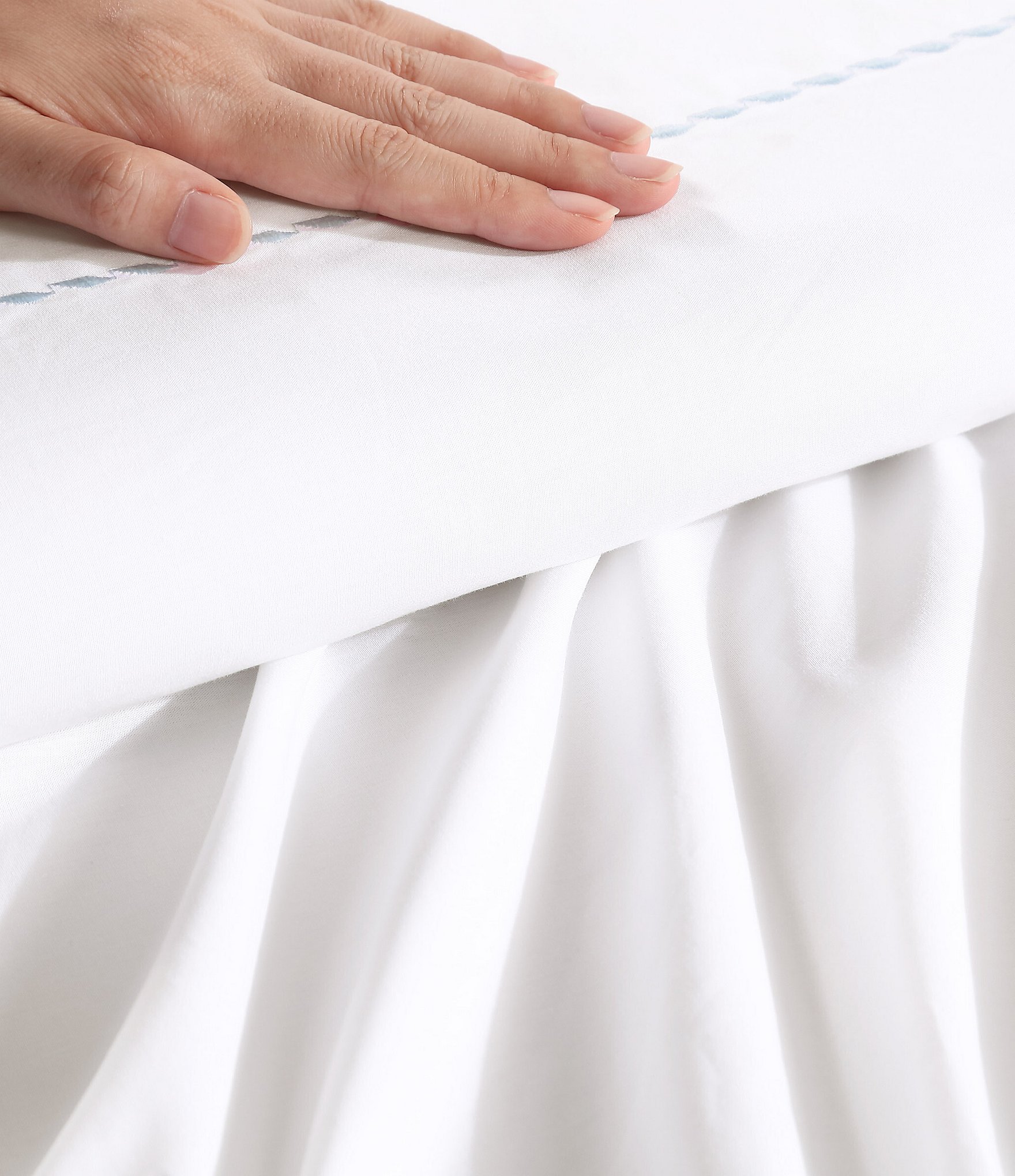 Tommy Bahama Solid Embroidered Cotton Percale Sheet Set