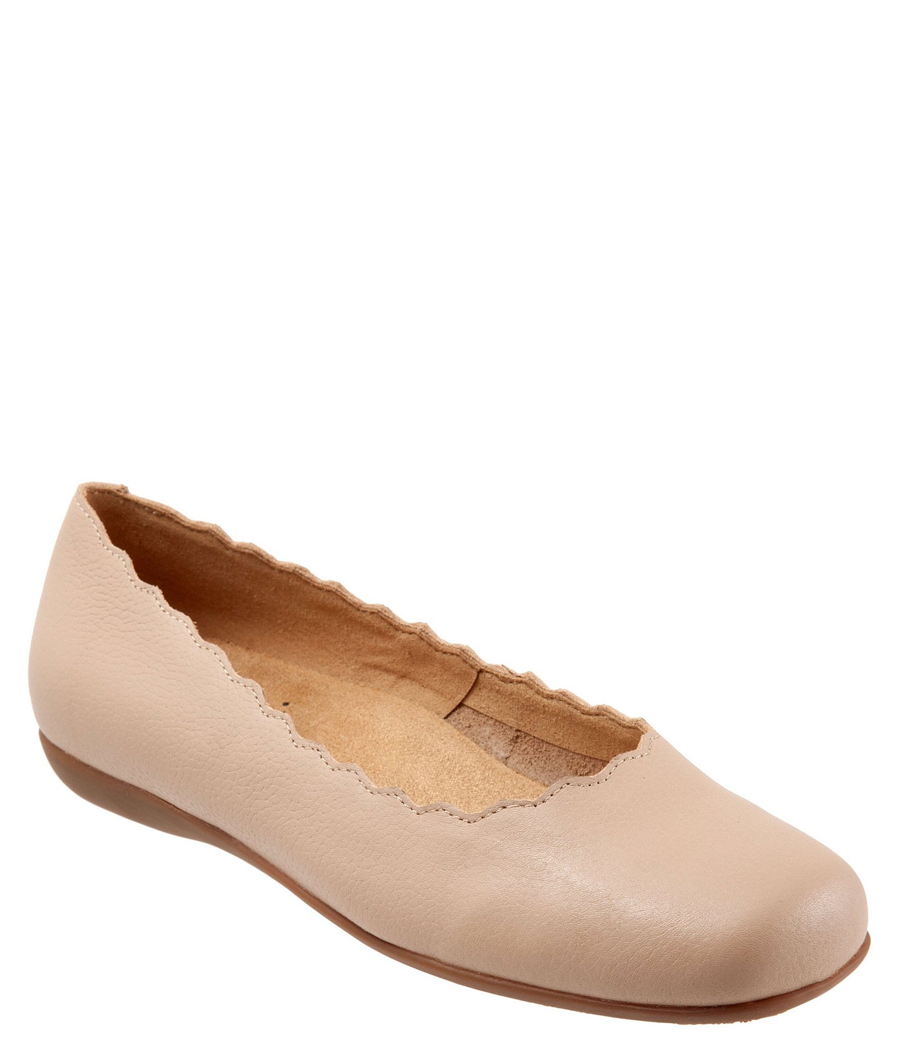 Trotters Sabine Leather Scalloped Slip-On Flats | Dillard's