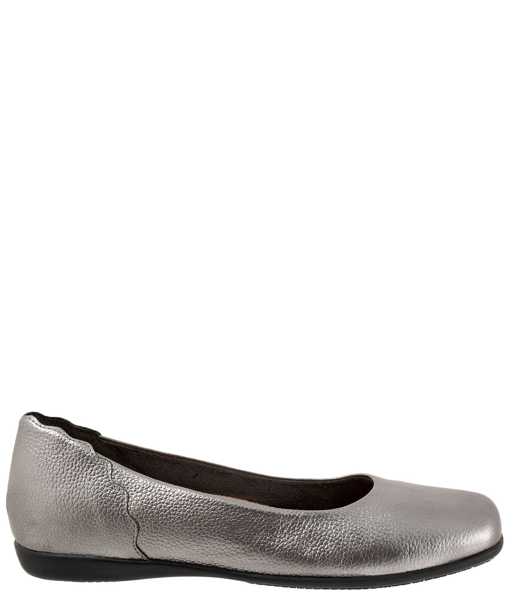 Trotters Sunny Leather Scalloped Ballet Flats