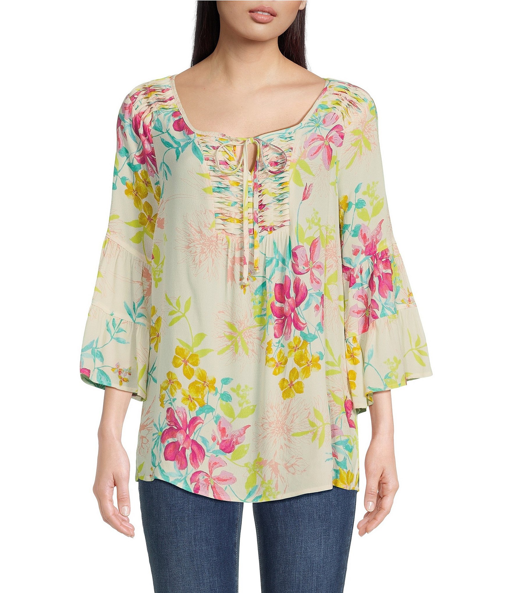 Tru Luxe Jeans Crepe Floral Print Scoop Neck 3/4 Flare Ruffle Sleeve ...