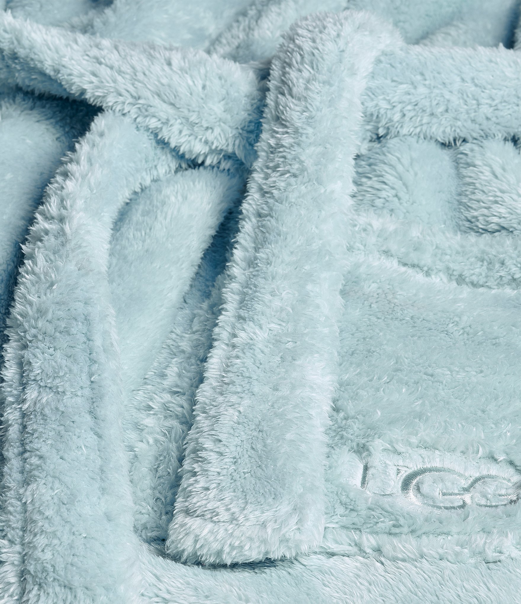 UGG® Aarti Plush Hooded Cozy Sherpa Robe