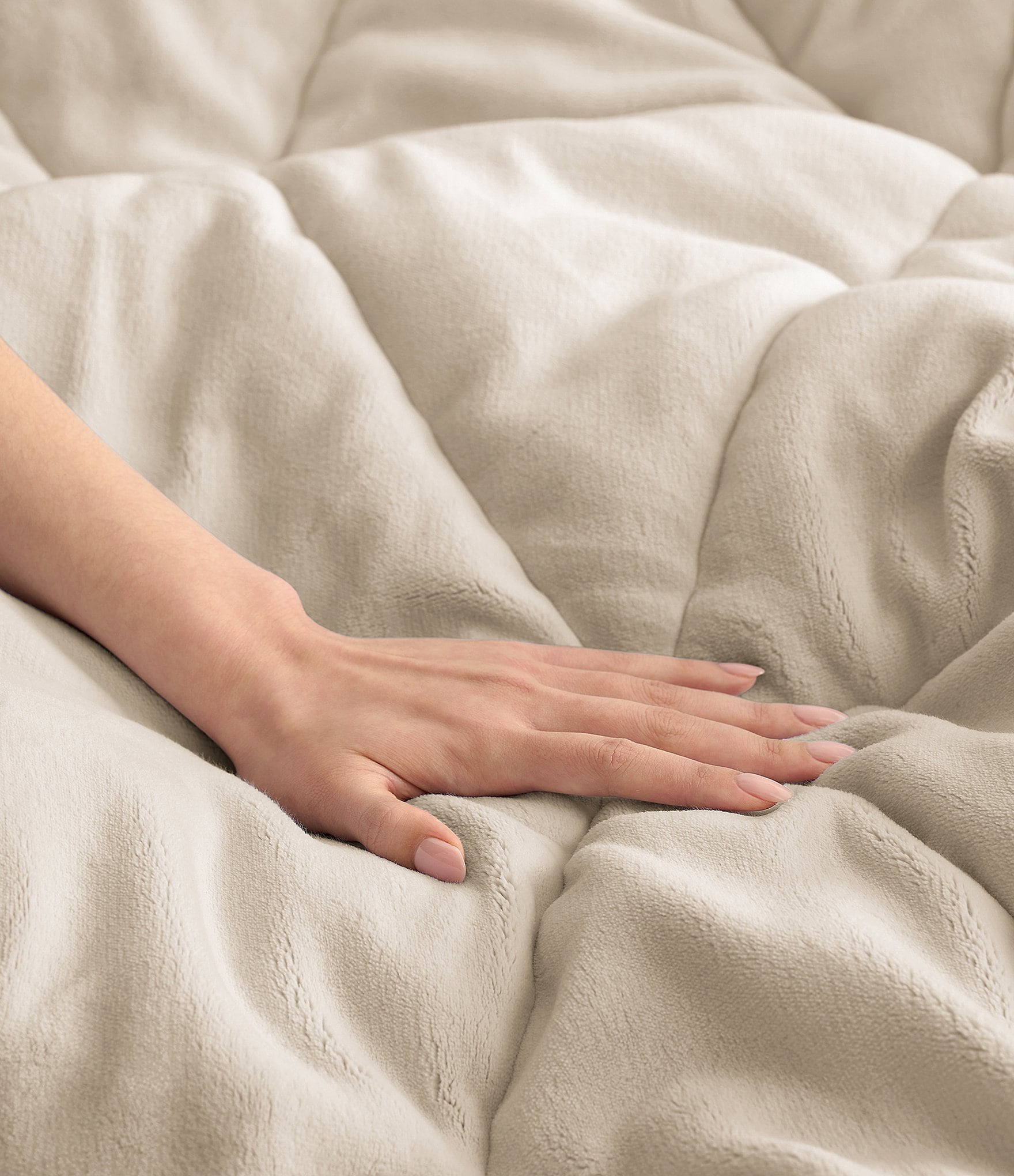 UGG Avery Plush Reversible Comforter Mini Set