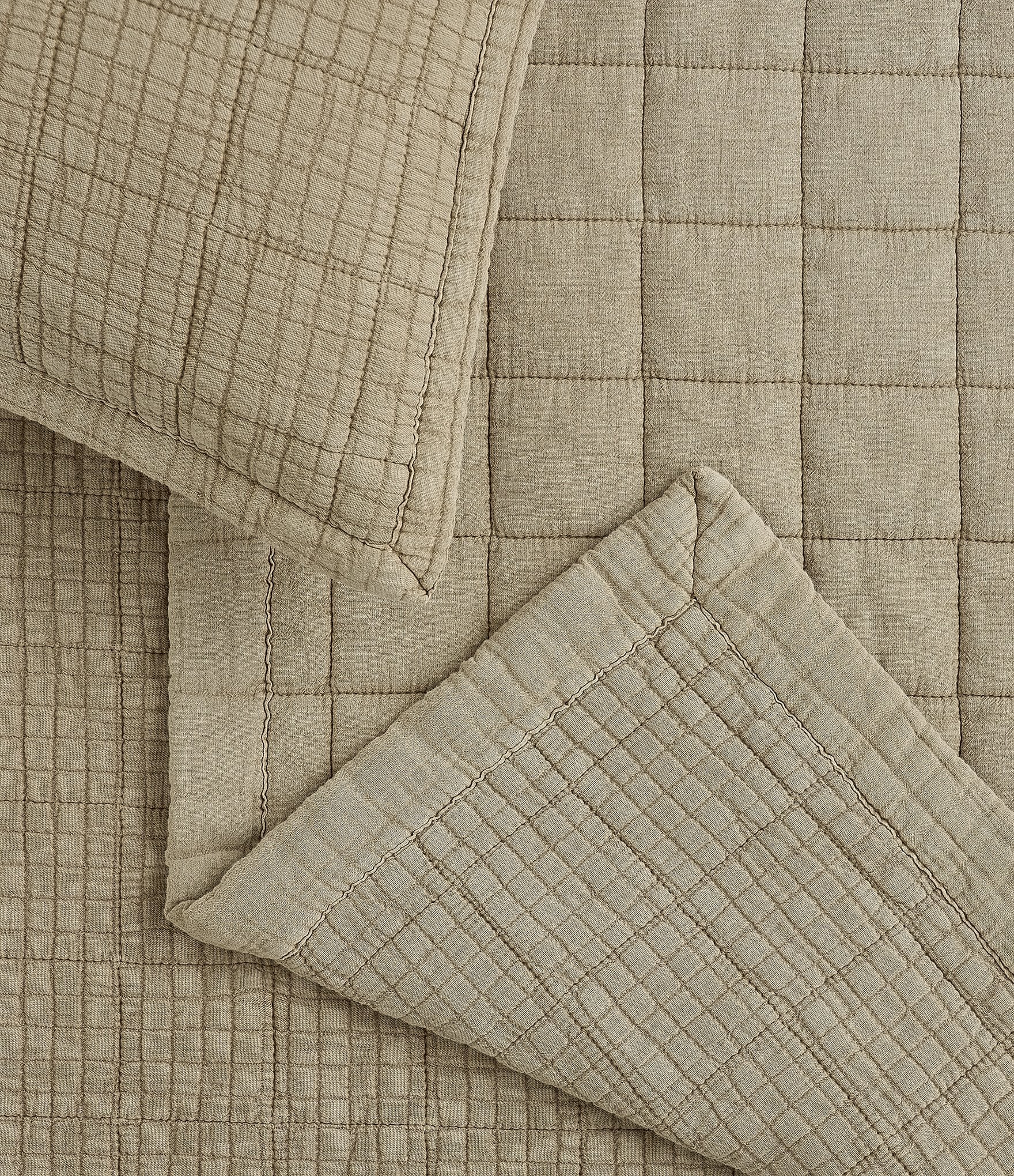 UGG Campo Quilt Mini Set
