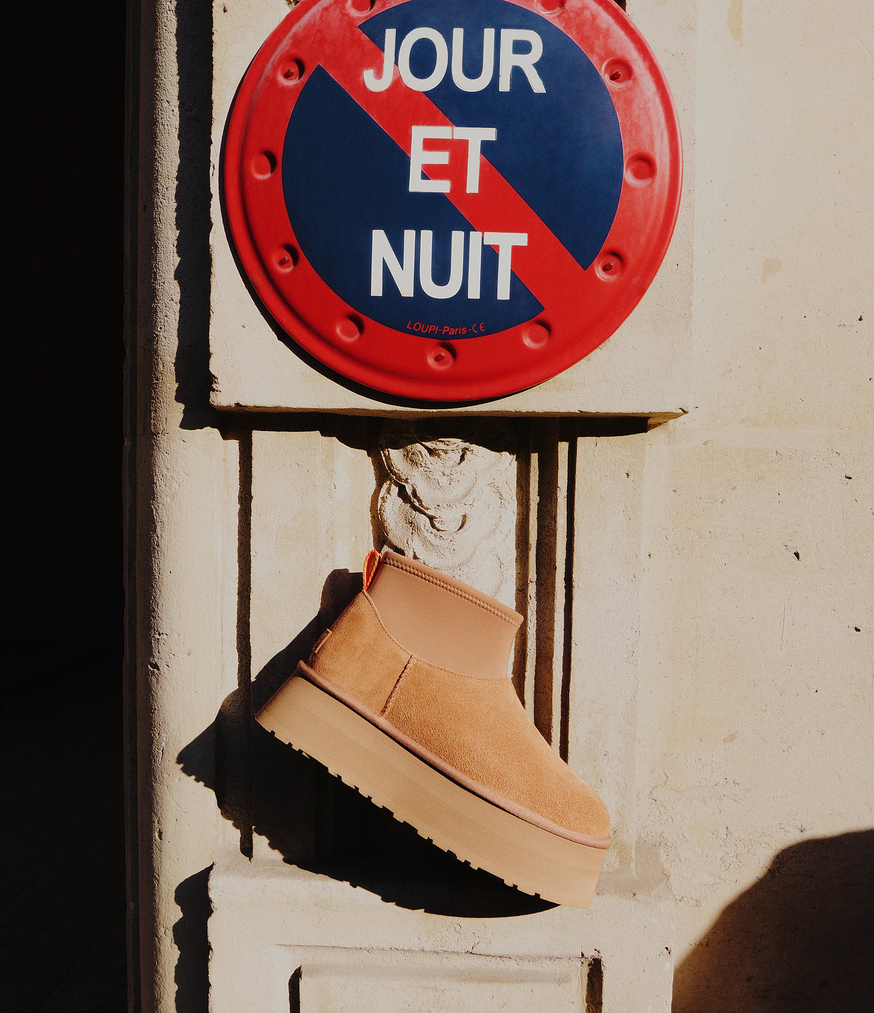 UGG Classic Mini Dipper Suede Platform Booties