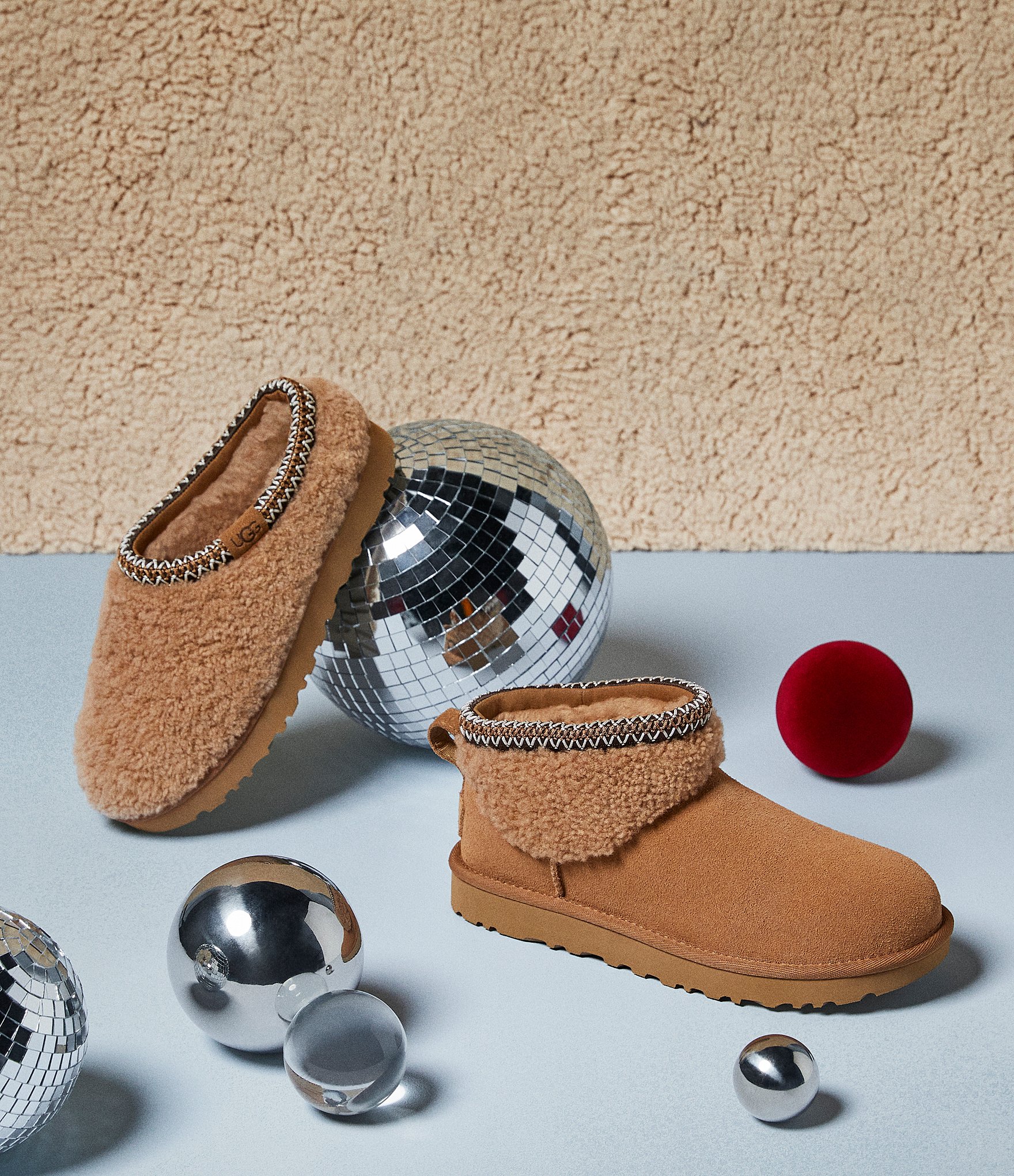 UGG Classic Ultra Mini Maxi Curly Suede Booties