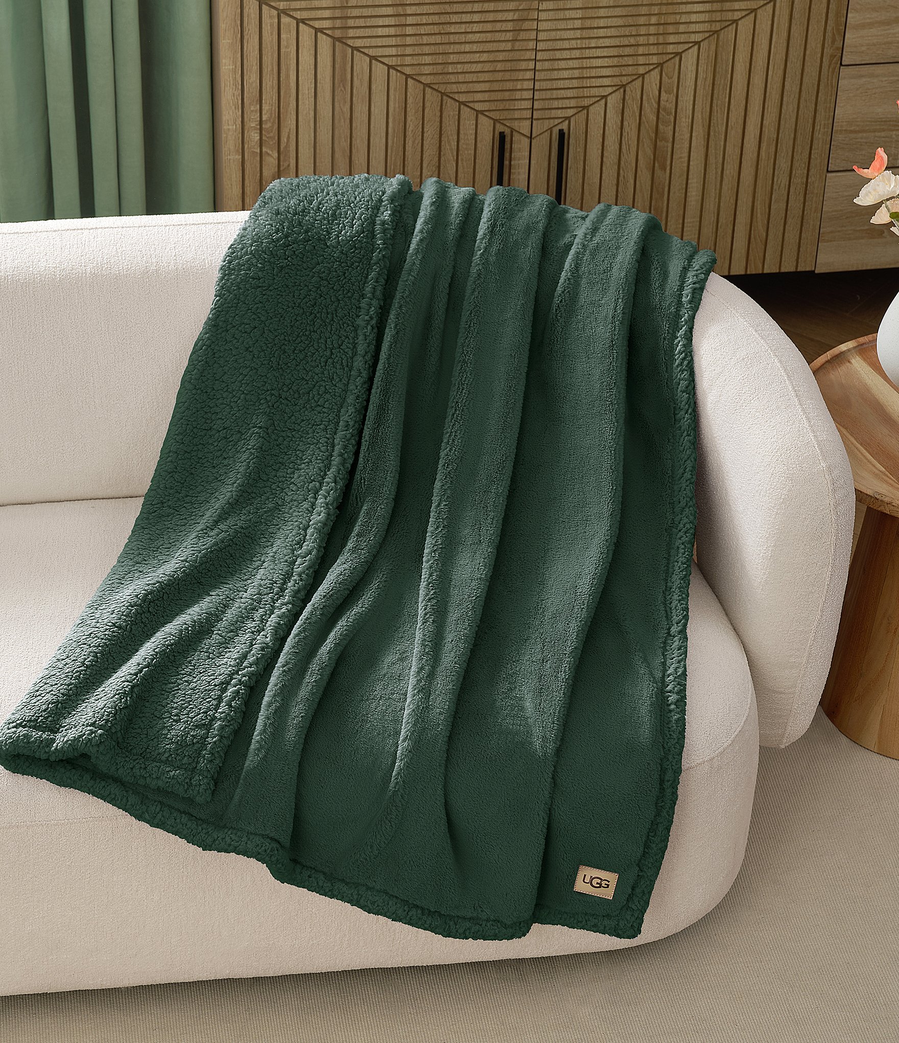 UGG Cynthia Faux Fur Plush Throw Blanket