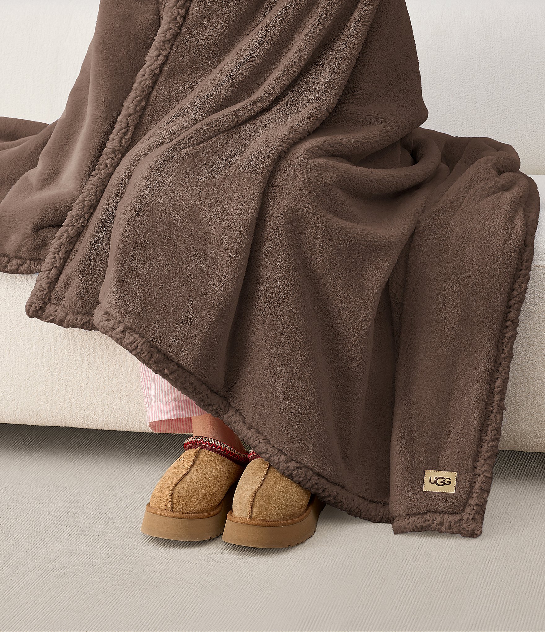 UGG Cynthia Faux Fur Plush Throw Blanket