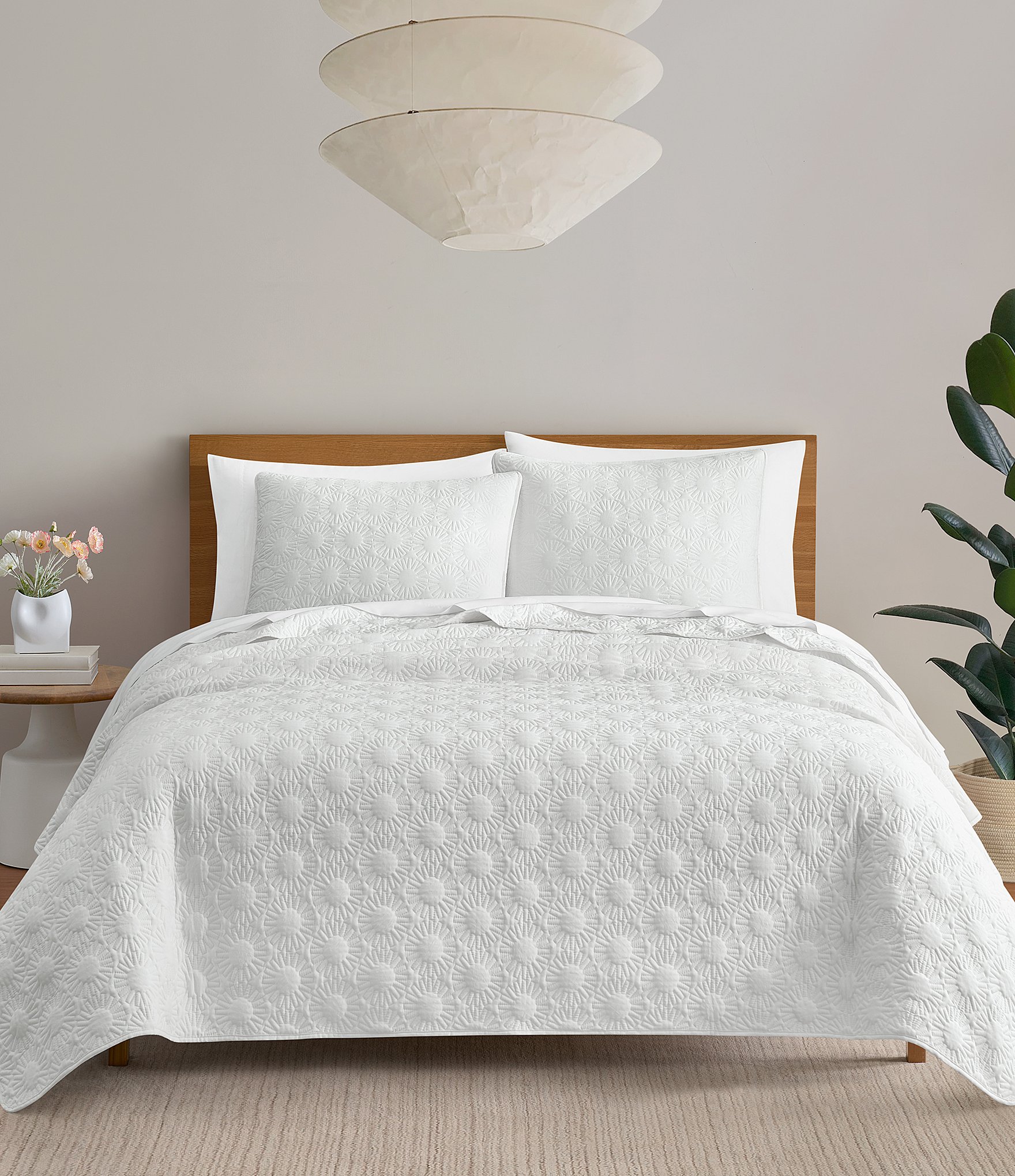 UGG Devon Sun Logo Mini Quilt Set