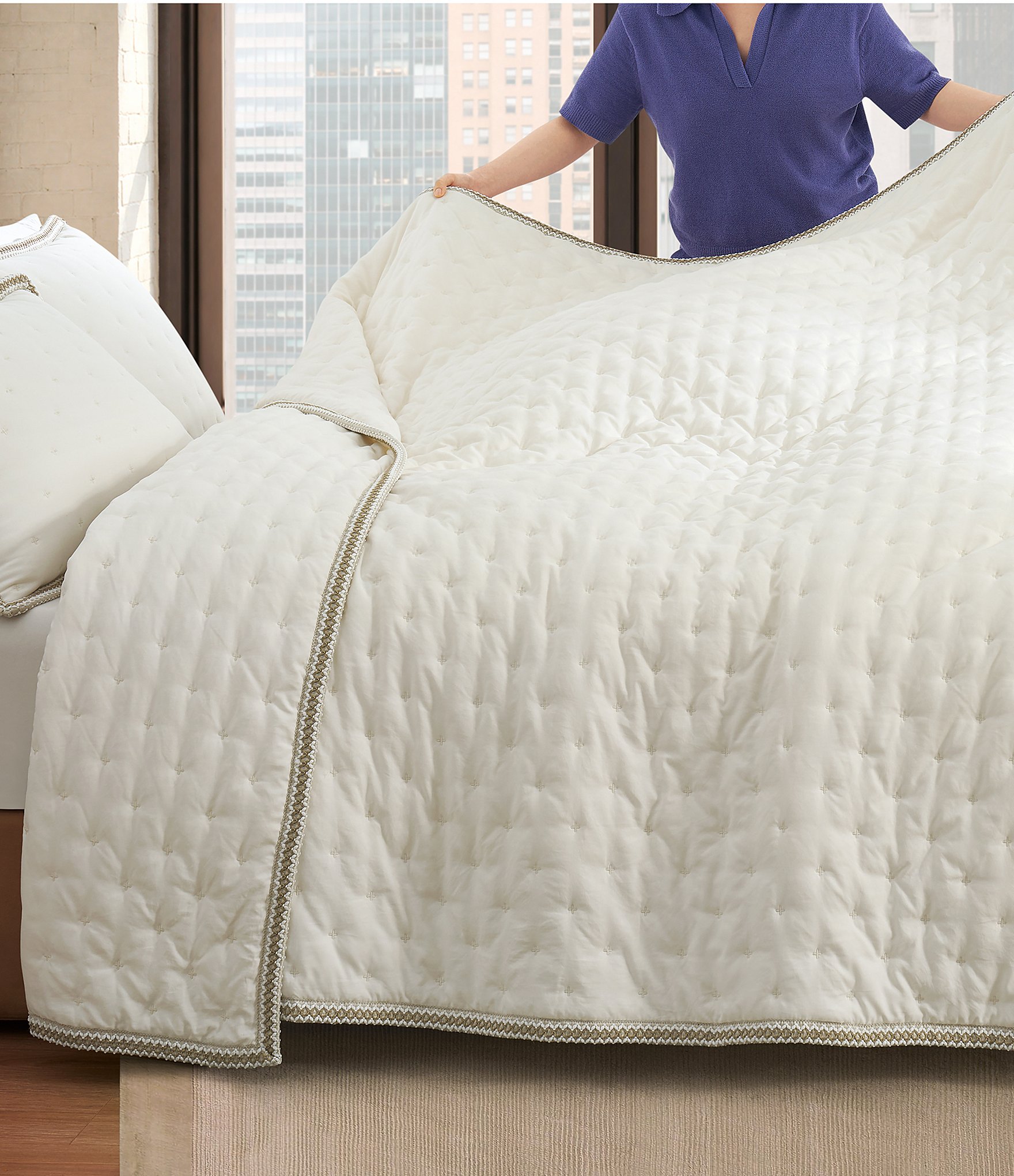 UGG Devon UGGBraid Quilt Set