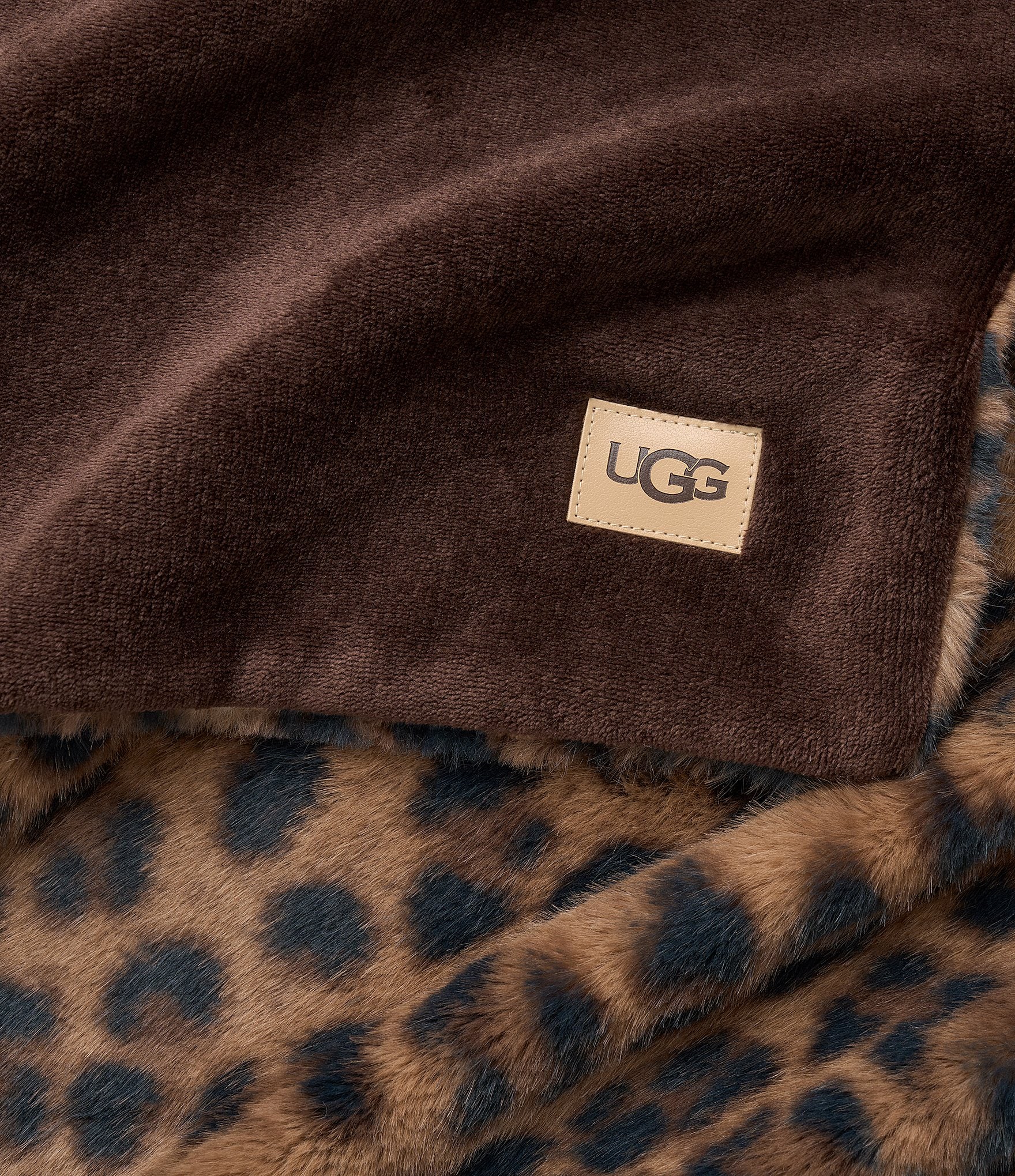 UGG Everett Black Leopard Print Faux Fur Reversible Throw Blanket