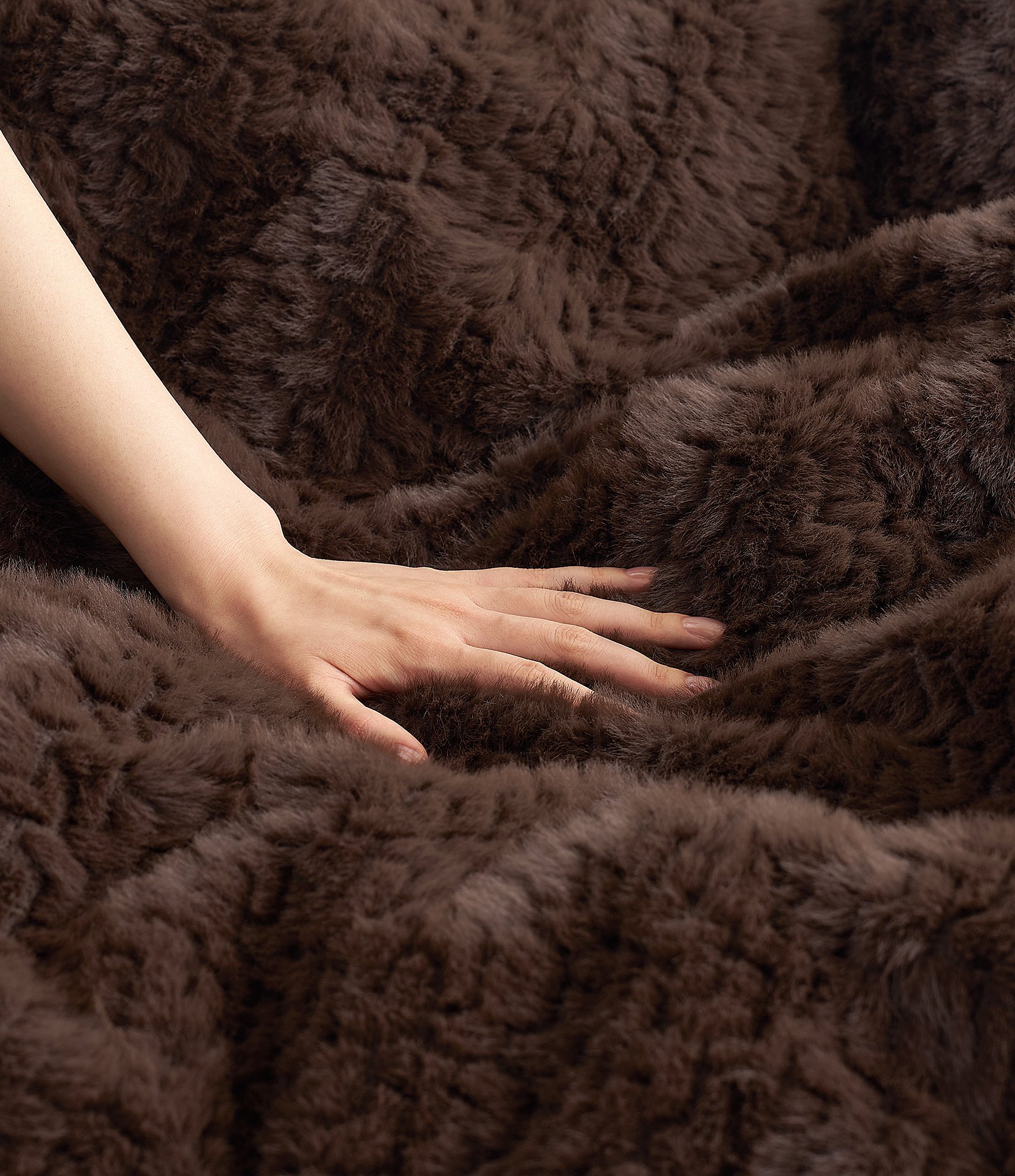 UGG Lida Textured Faux Fur Comforter Mini Set