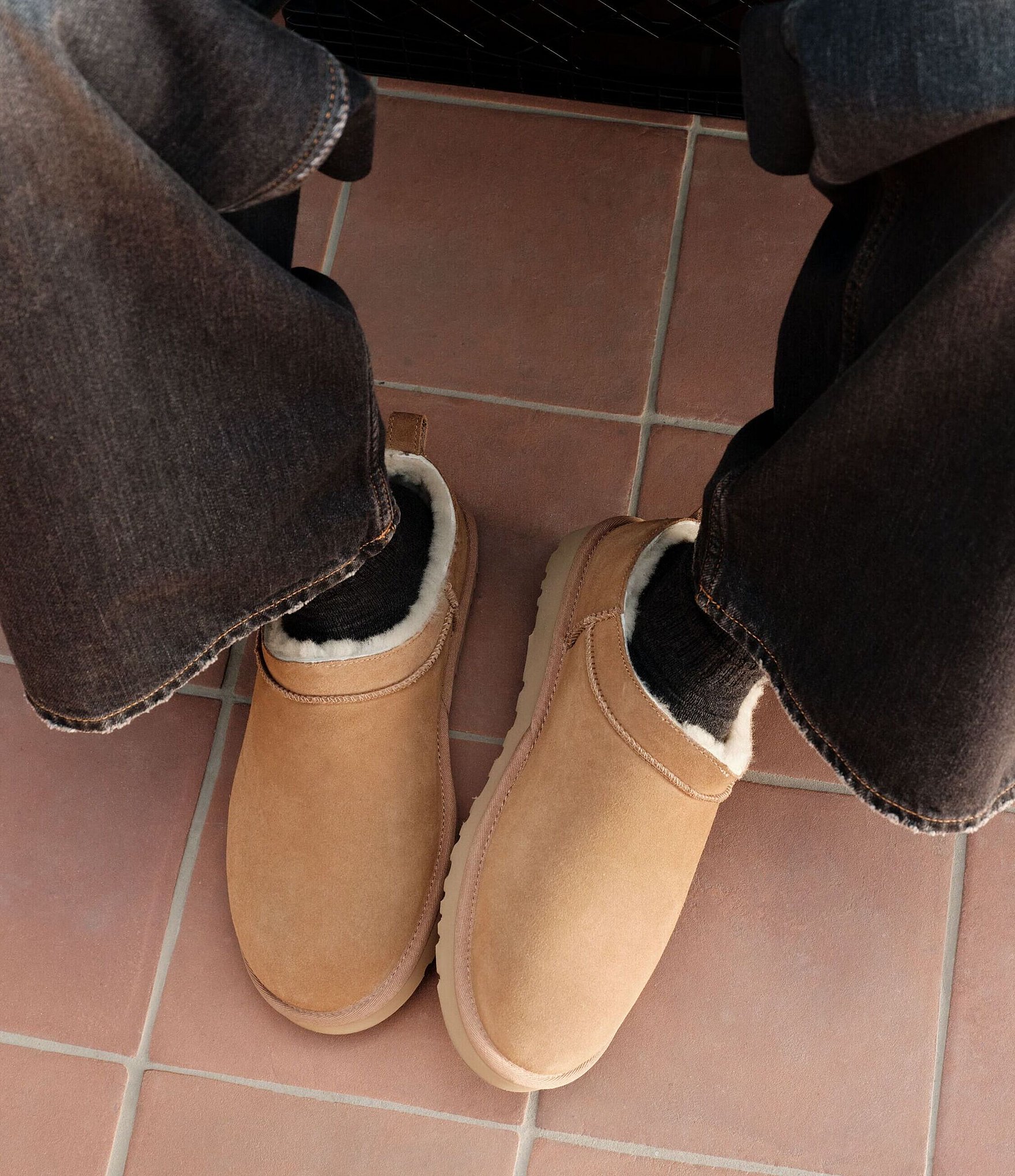 UGG Men's Classic Micro Boots