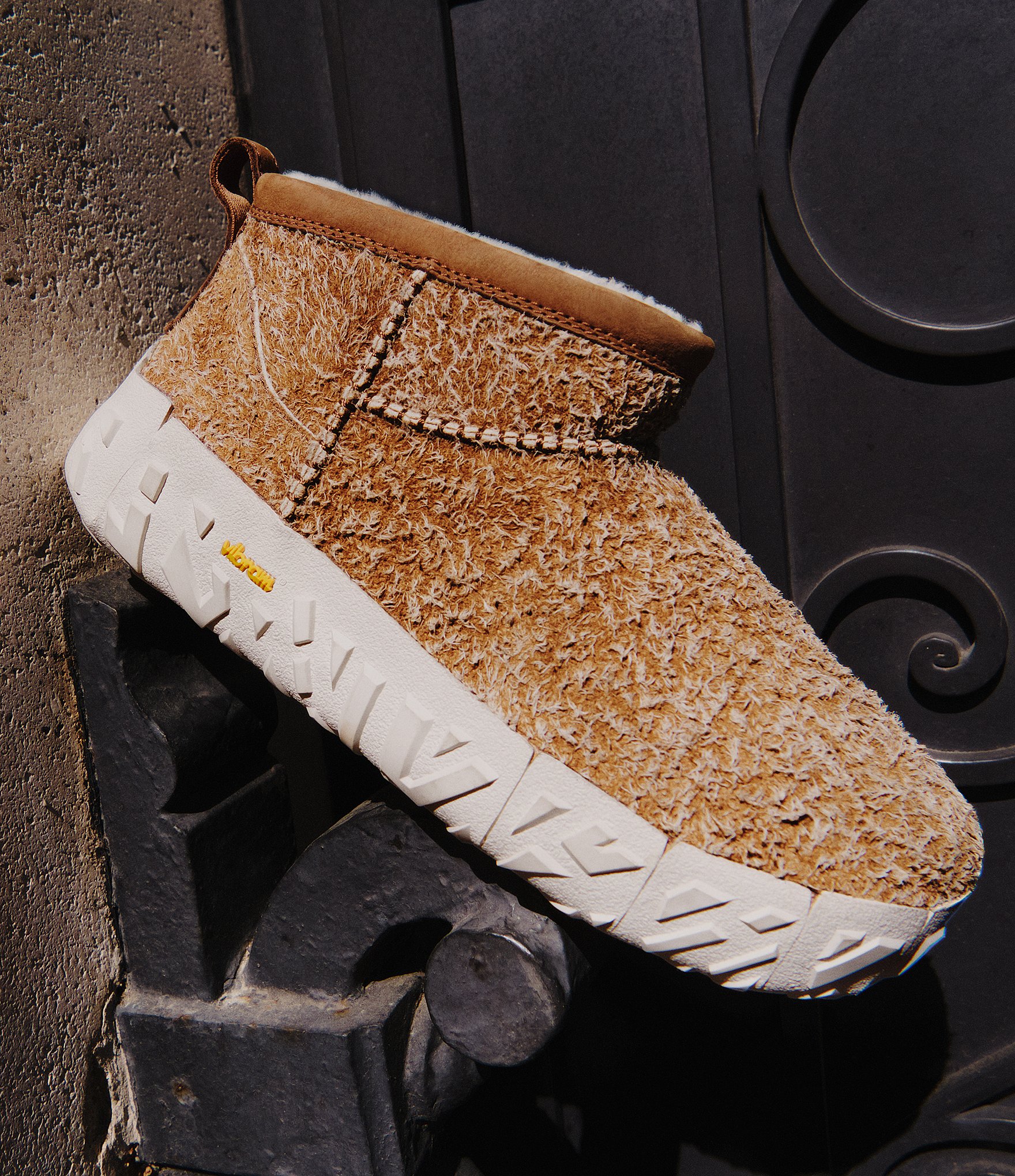 UGG Men's Classic Ultra Mini Wrap Tech Boots