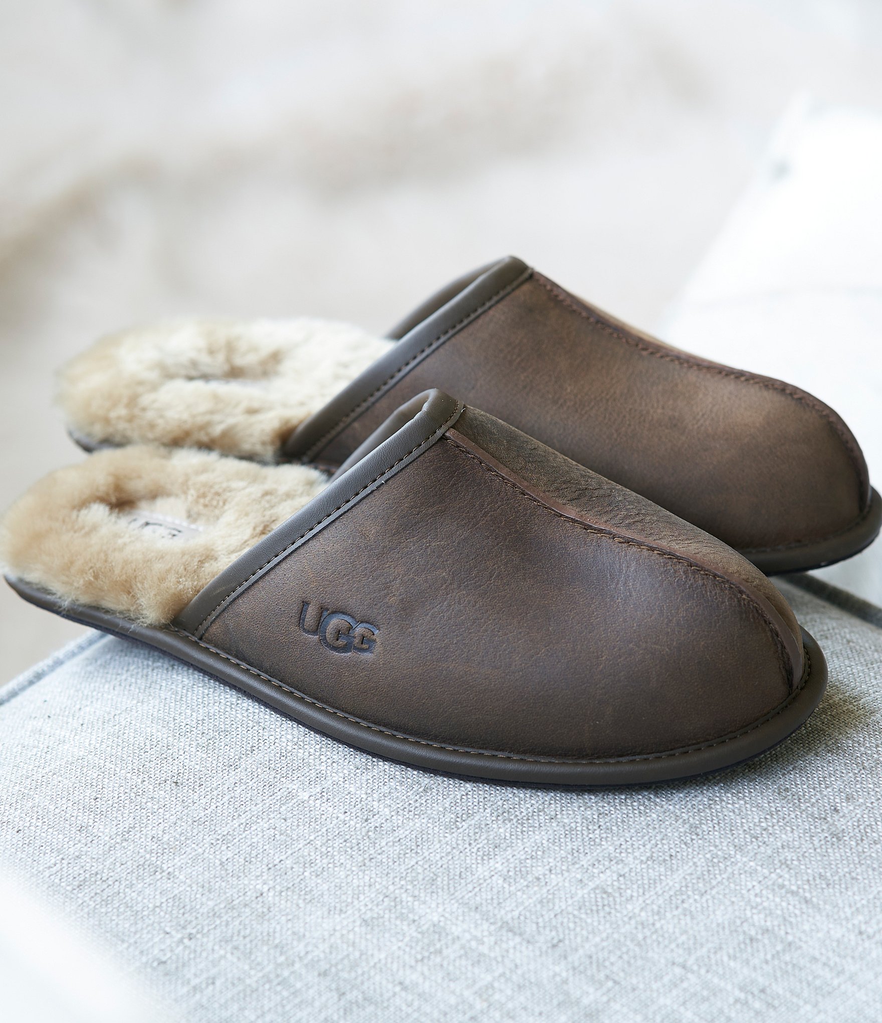 UGG Men's Scuff Leather Slippers