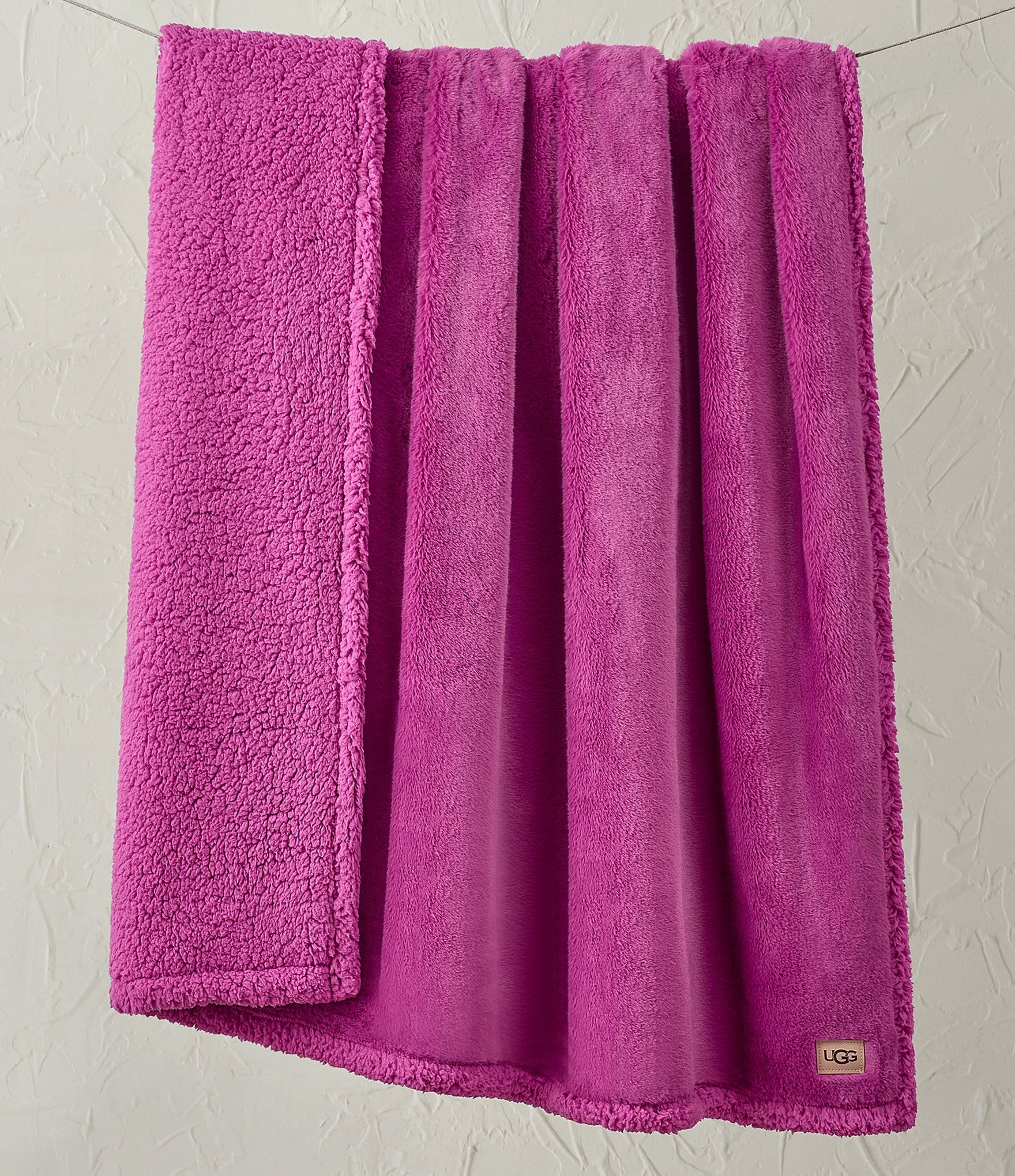 UGG UGGfluff Cynthia Faux Fur Reversible Throw Blanket