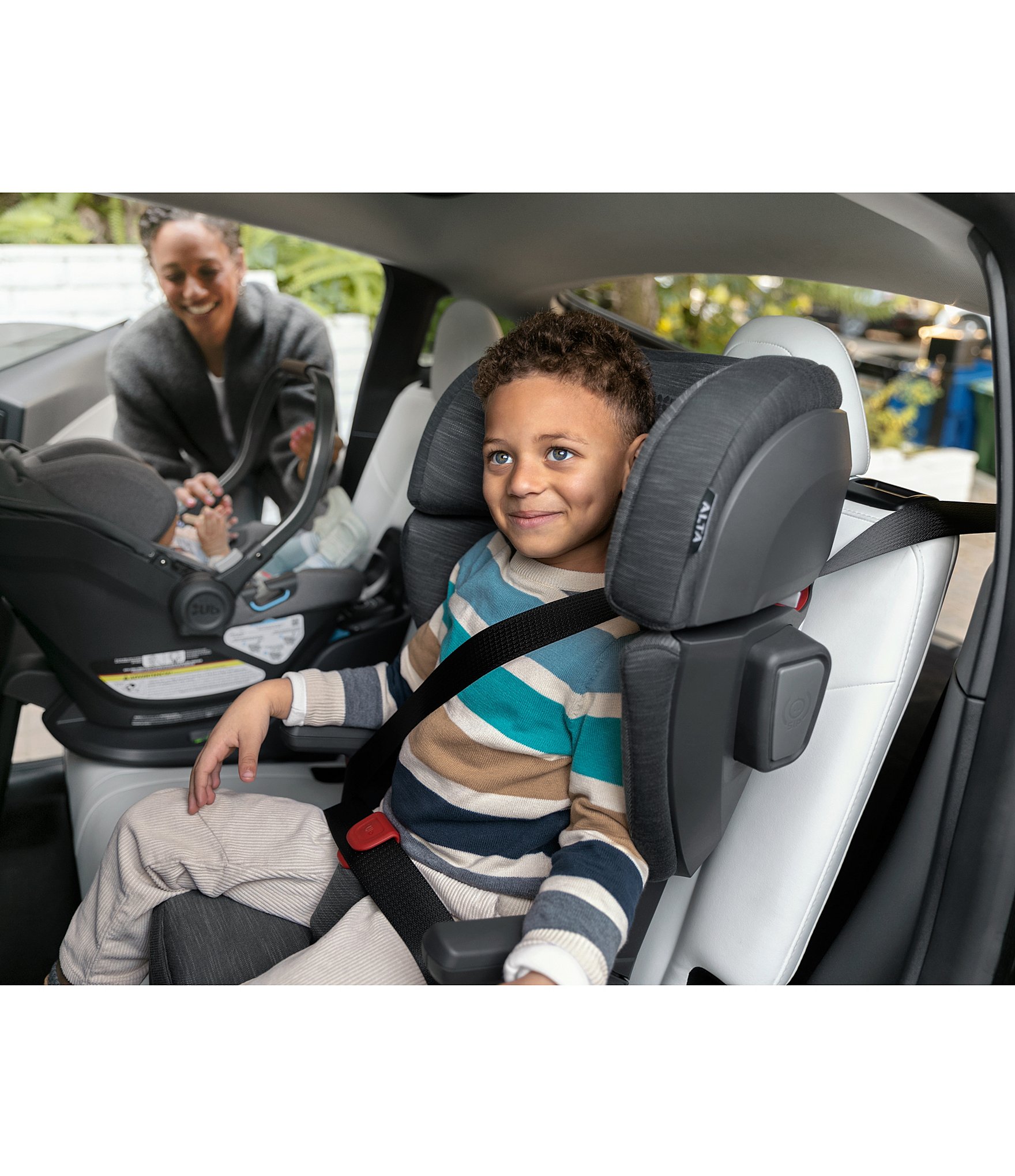 Uppababy ALTA V2 Booster Car Seat