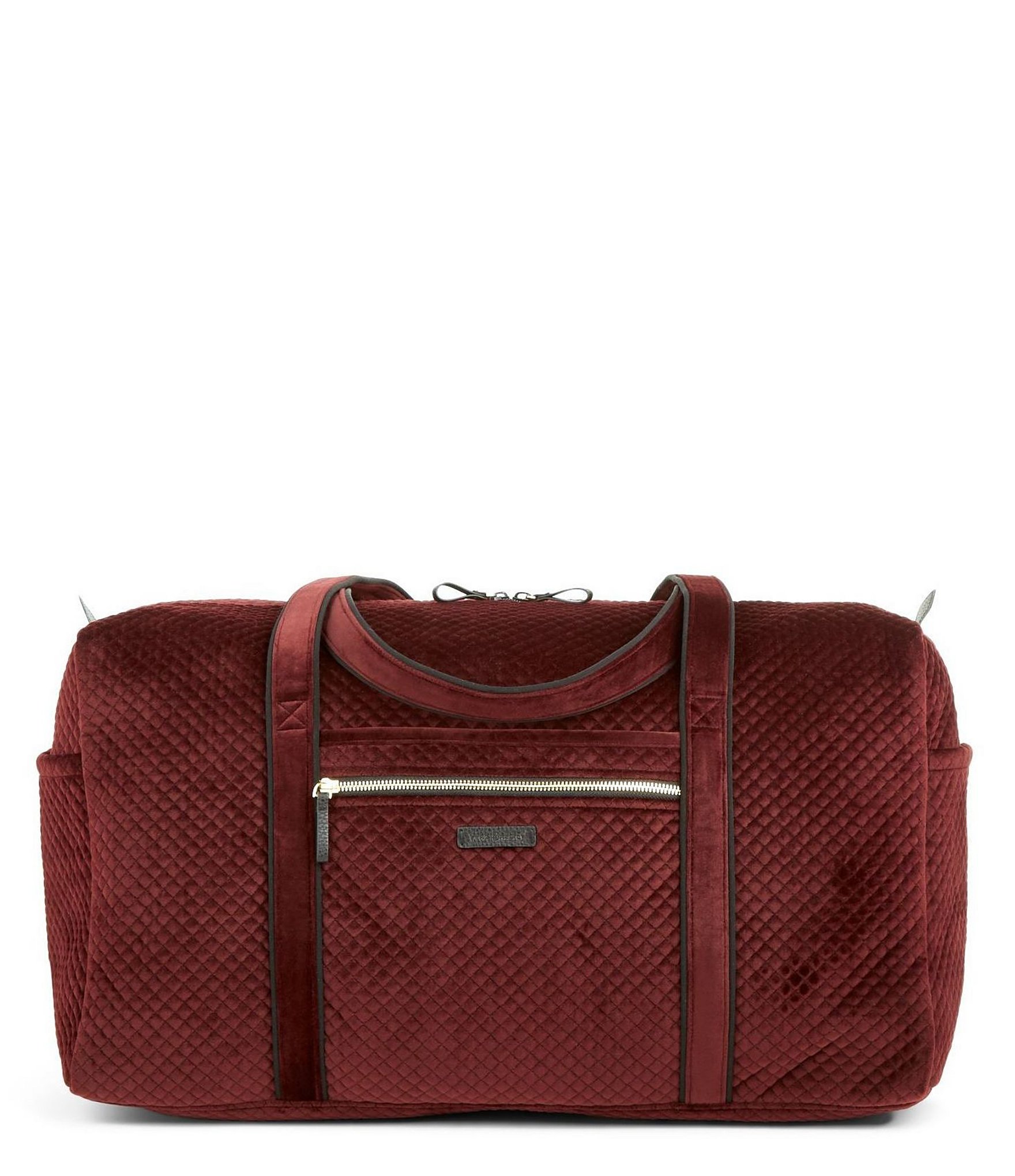 Vera bradley warehouse sale Vera Bradley's durable and spacious Large Duffel tote is made of soft quilted fabric. The fully zippered top closure secures a fully open interior allowing for flexibility in packing.