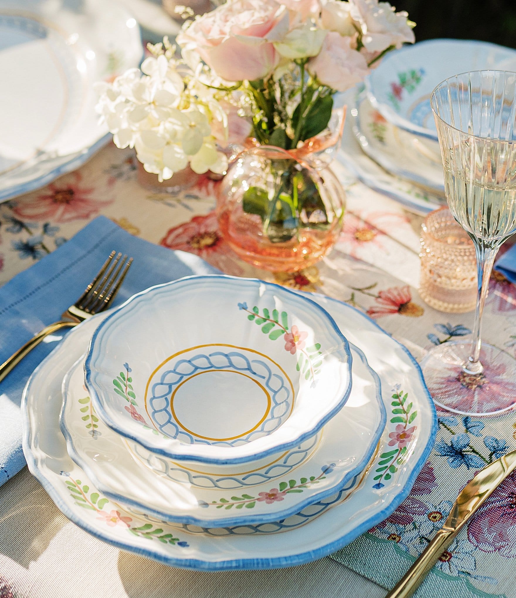 VIETRI Bella Rosa Collection Dinner Plate