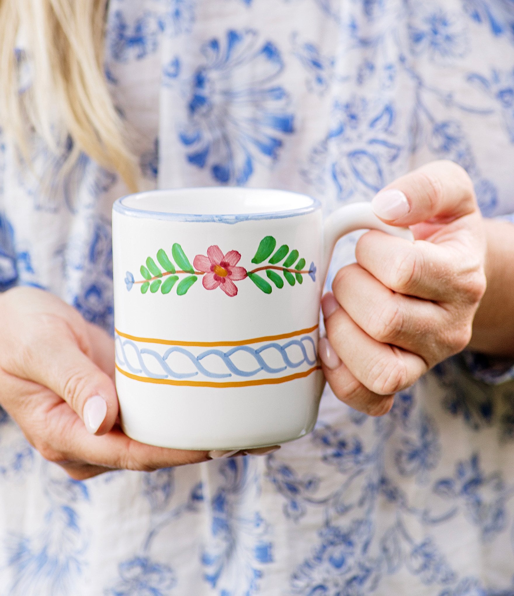 VIETRI Bella Rosa Collection Mug