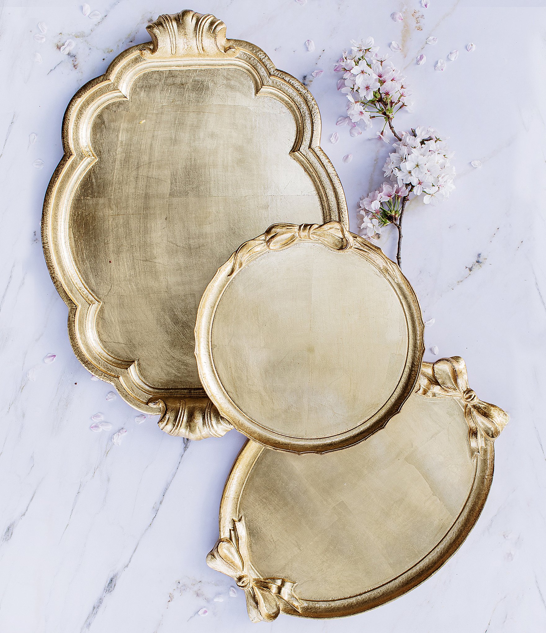 VIETRI Florentine Wooden Accessories Gold Handled Large Tray