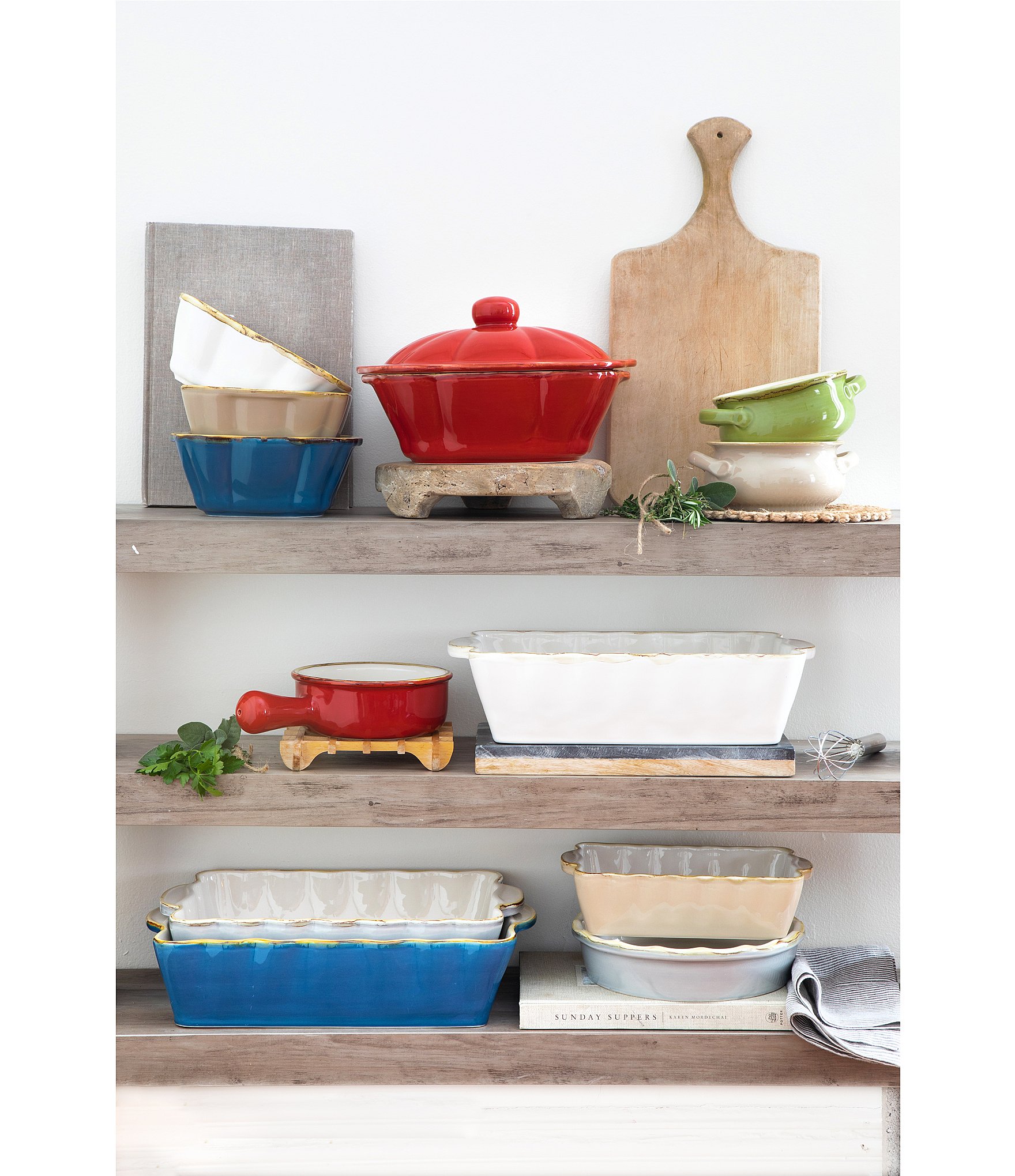 VIETRI Italian Bakers Small Handled Round Baker