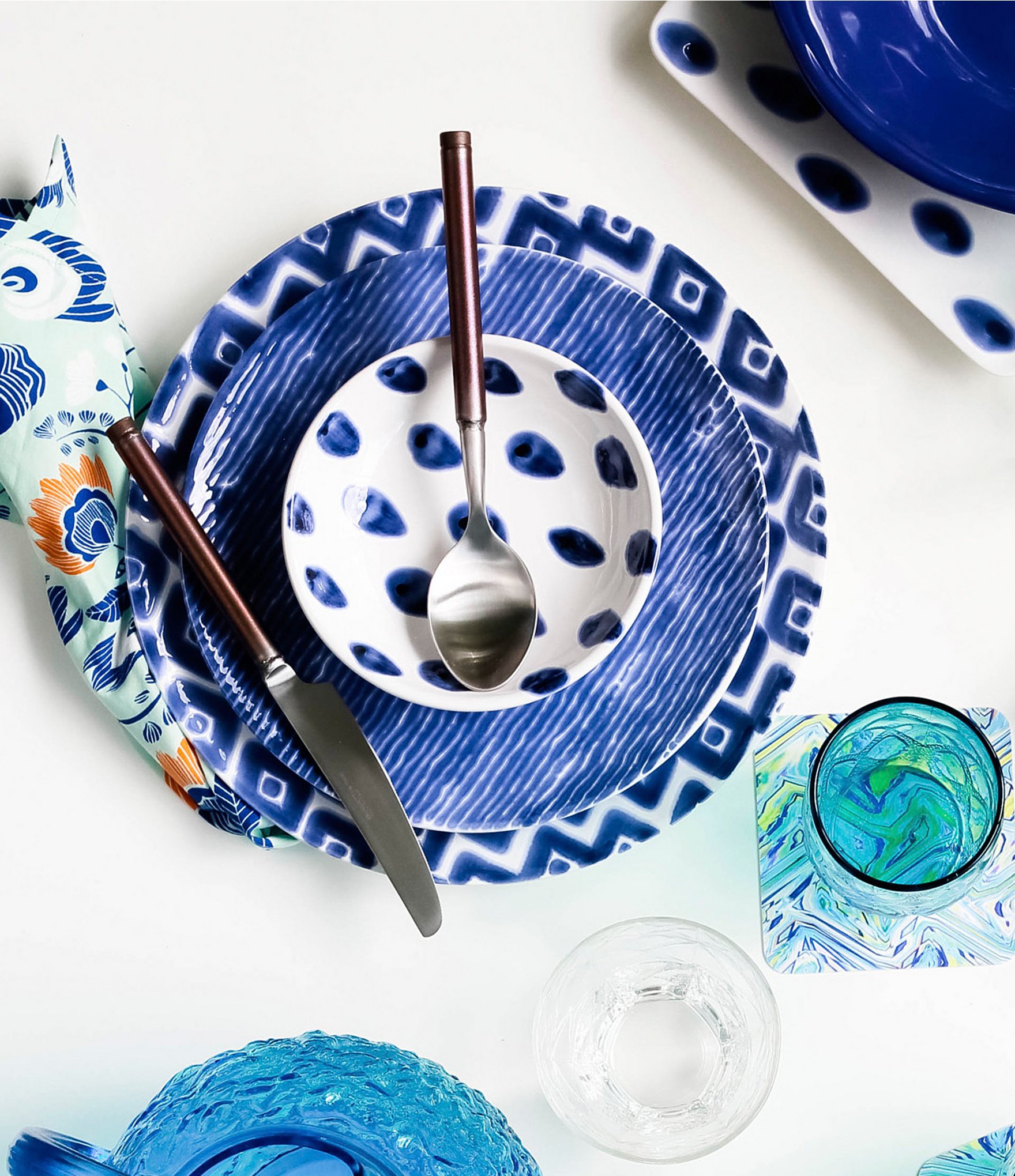 VIETRI Santorini Assorted 12-Piece Place Setting