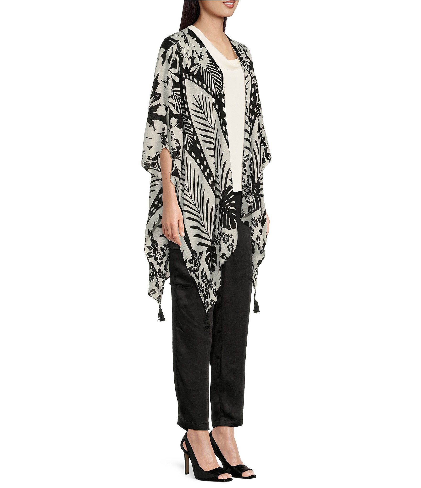 Vince Camuto Graphic Tropic Print Topper