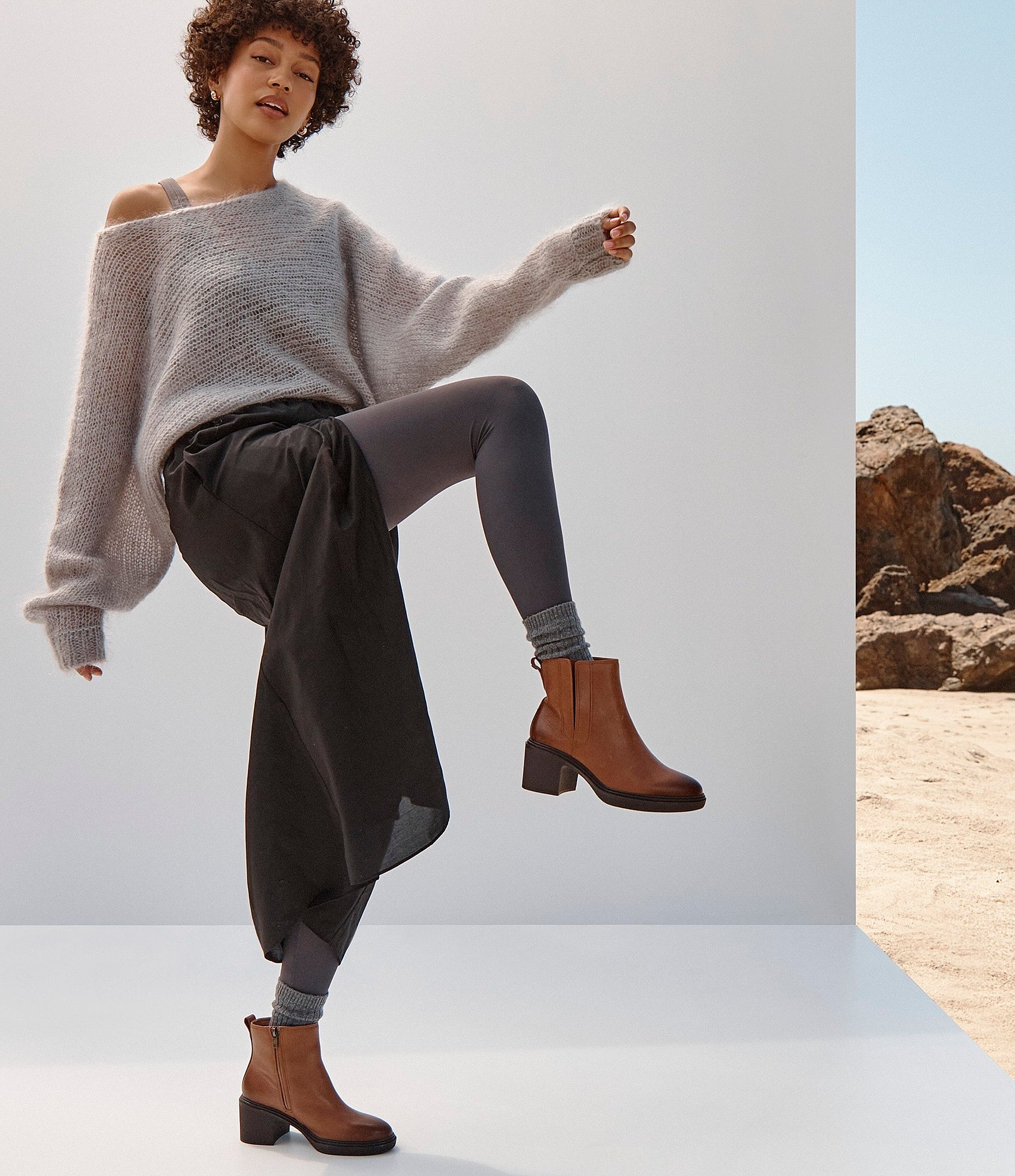 Vionic Savannah Leather Chelsea Booties