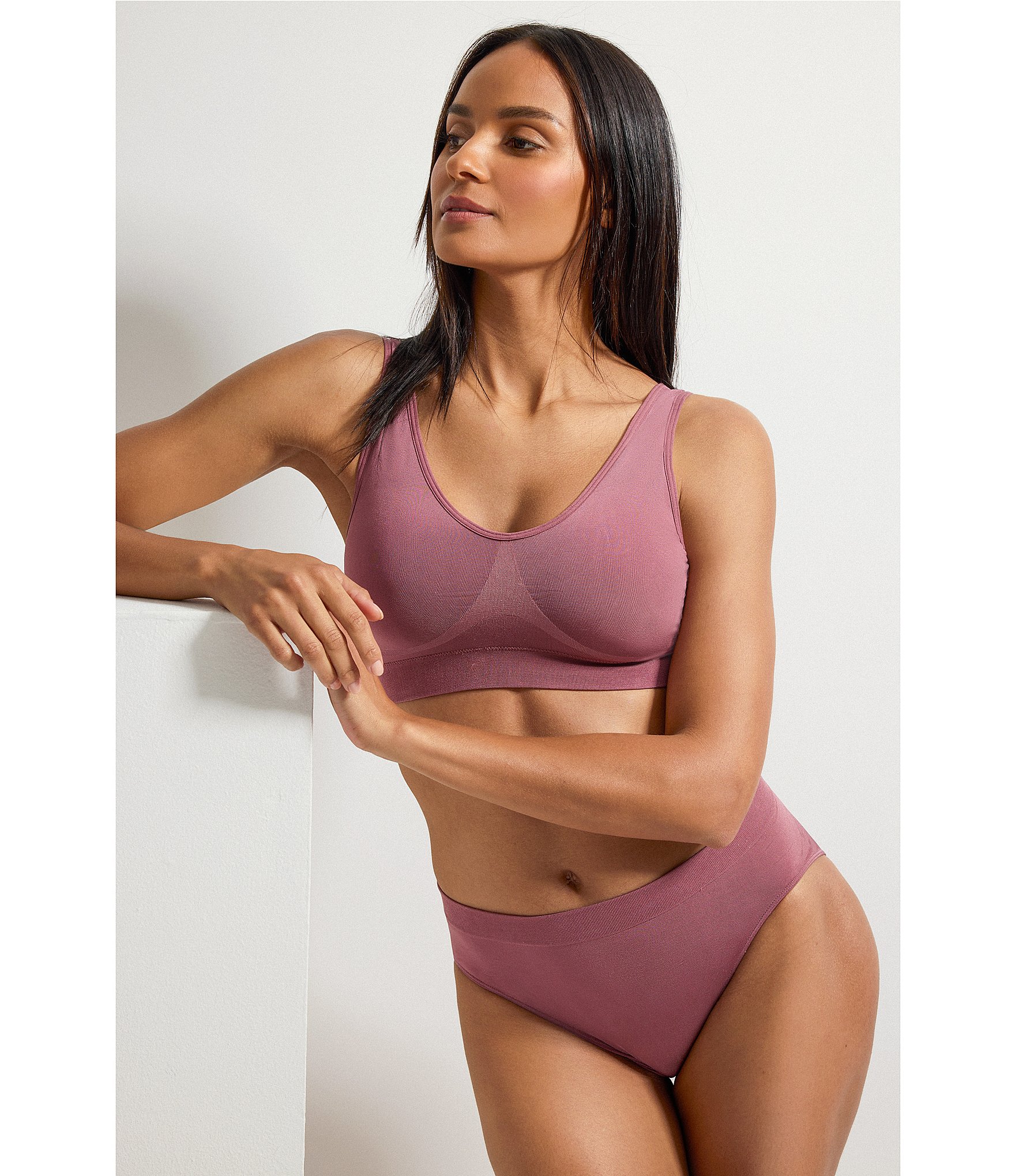 Wacoal B-Smooth Seamless Hi-Cut Brief Panty