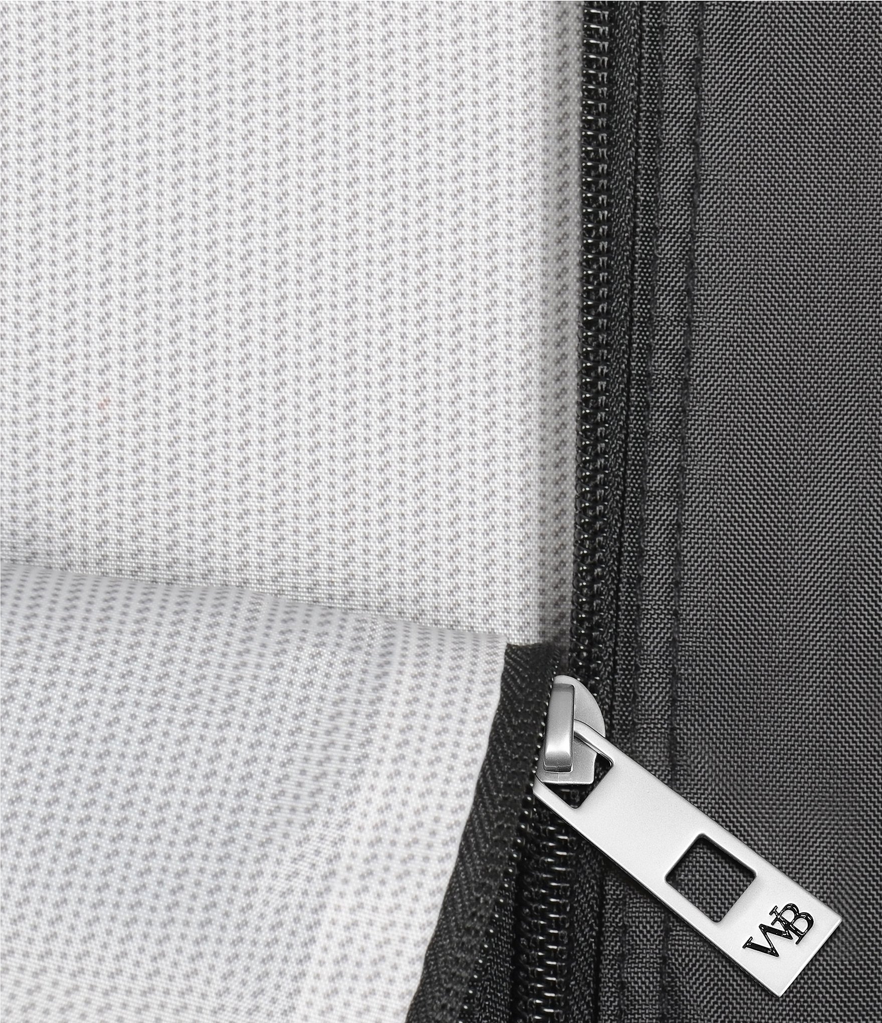 Wally Bags 42#double; Garment Bag with Two Pockets and Shoulder Strap