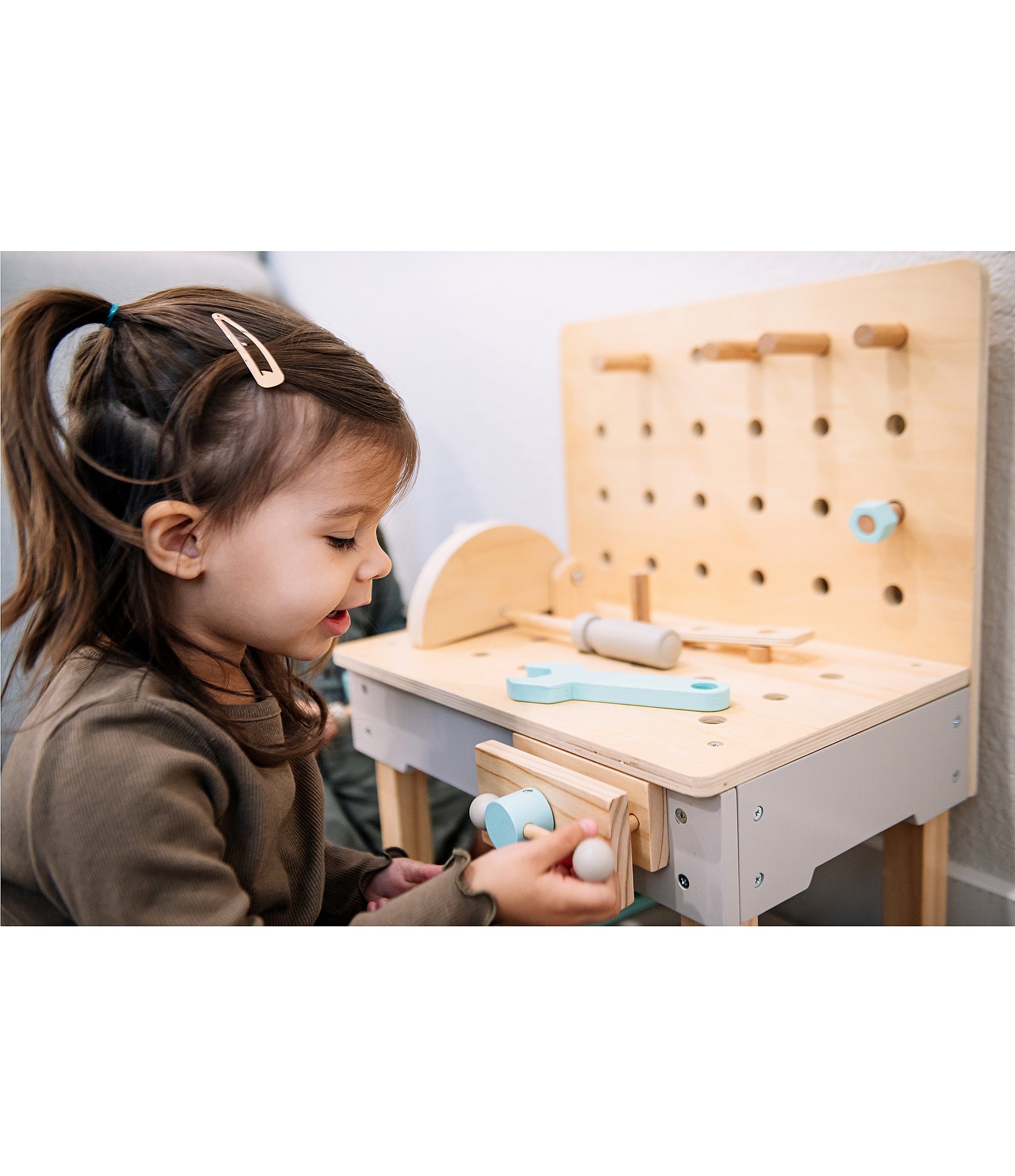 Wonder & Wise By Asweets Little Builder Workbench