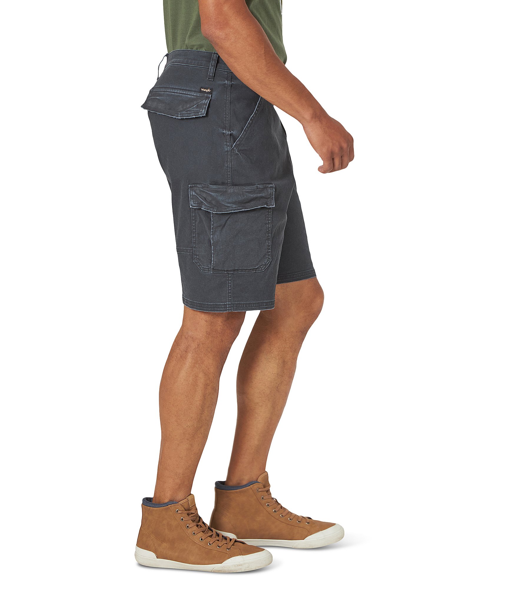 Wrangler Flex Twill Relaxed Fit Cargo 10.5#double; Inseam Shorts