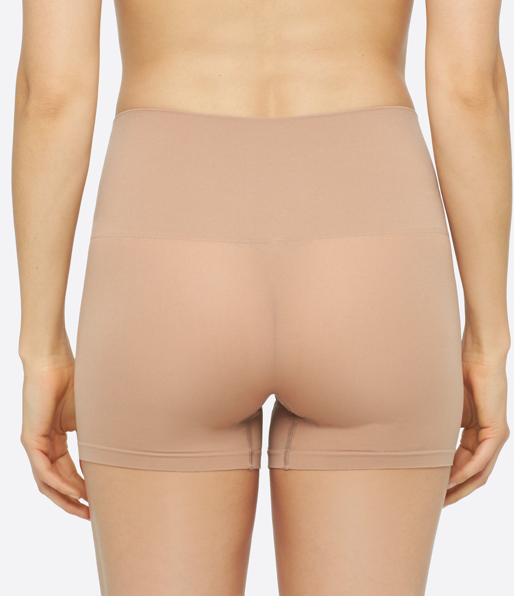 Yummie Ultralight Seamless Shaping Shorts