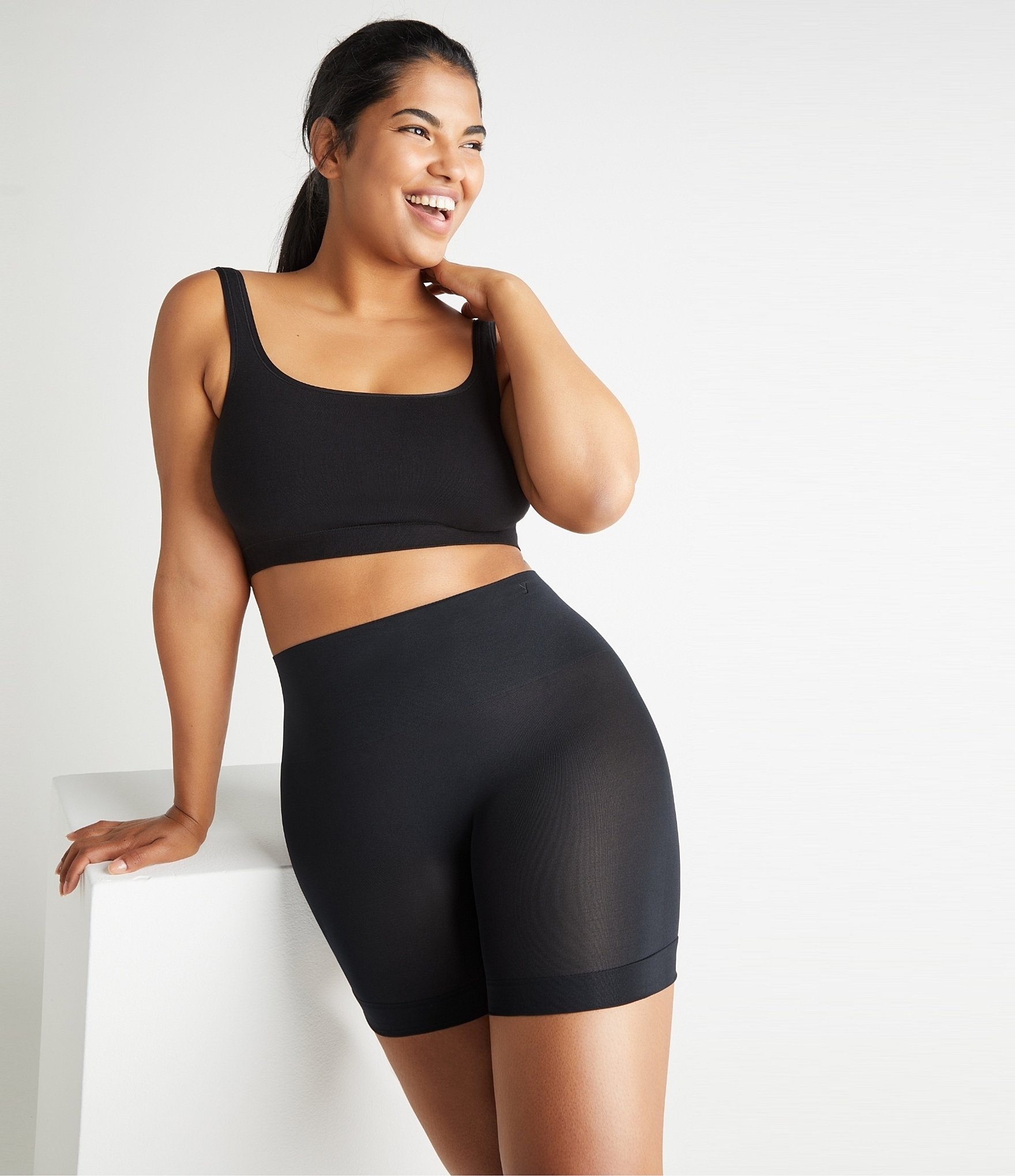 Yummie Ultralight Seamless Shaping Shorts